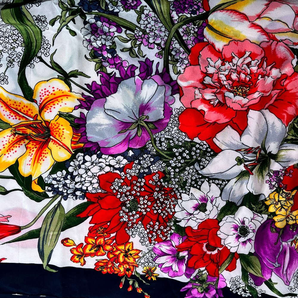 🌺 Vintage 100% Silk Floral Scarf – Handmade, Bright Garden Print